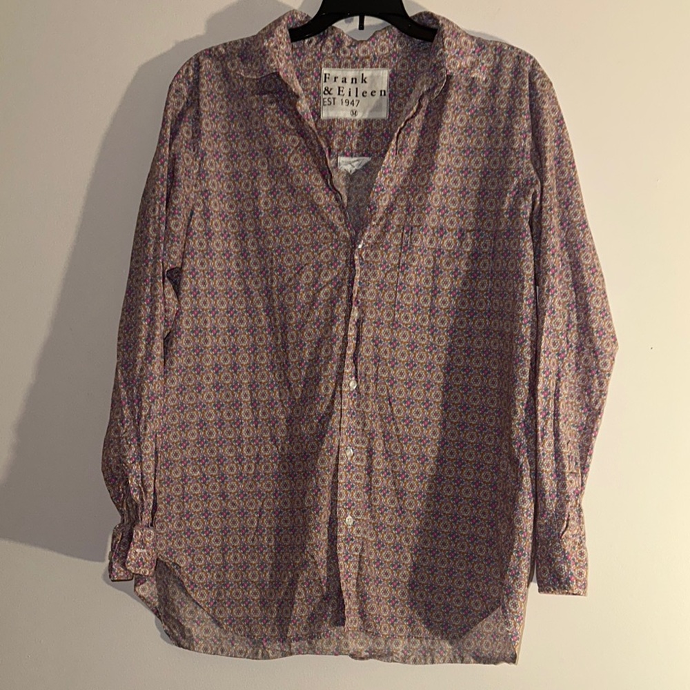 Frank & Eileen Joedy Liberty Woven Button Up Top in Purple Pink Floral Medium - Picture 2 of 6